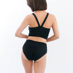 縫い目ゼロ シームレスショーツ Seamless Shorts